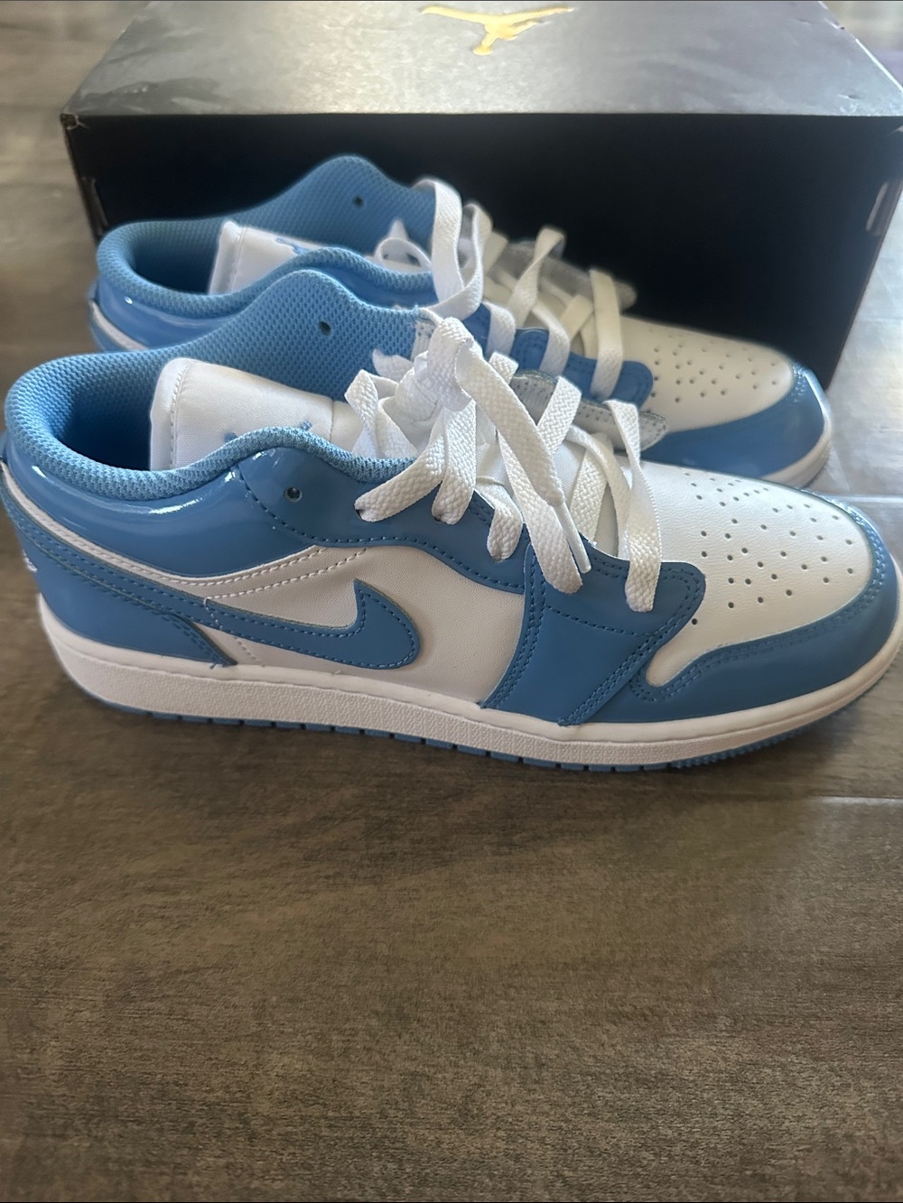Air Jordan low GS size 6 boy